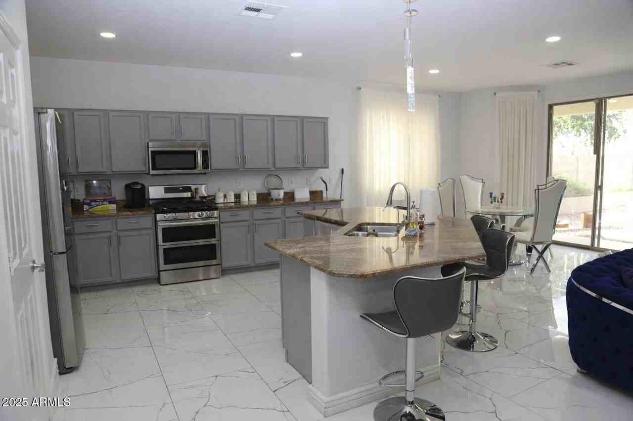 6008 W Questa Dr - Photo 6 of 17