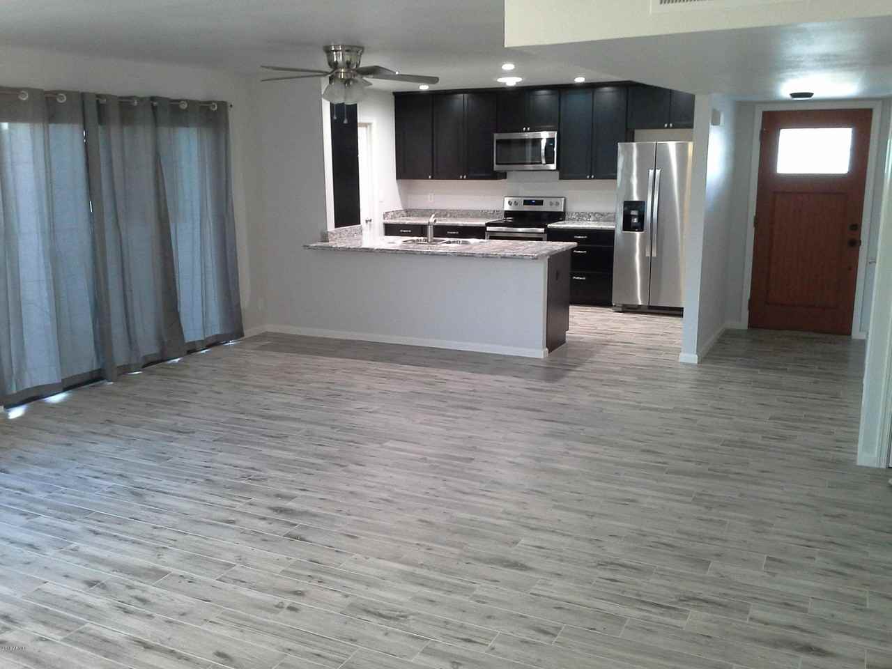 3828 W Augusta Ave - Photo 2 of 33