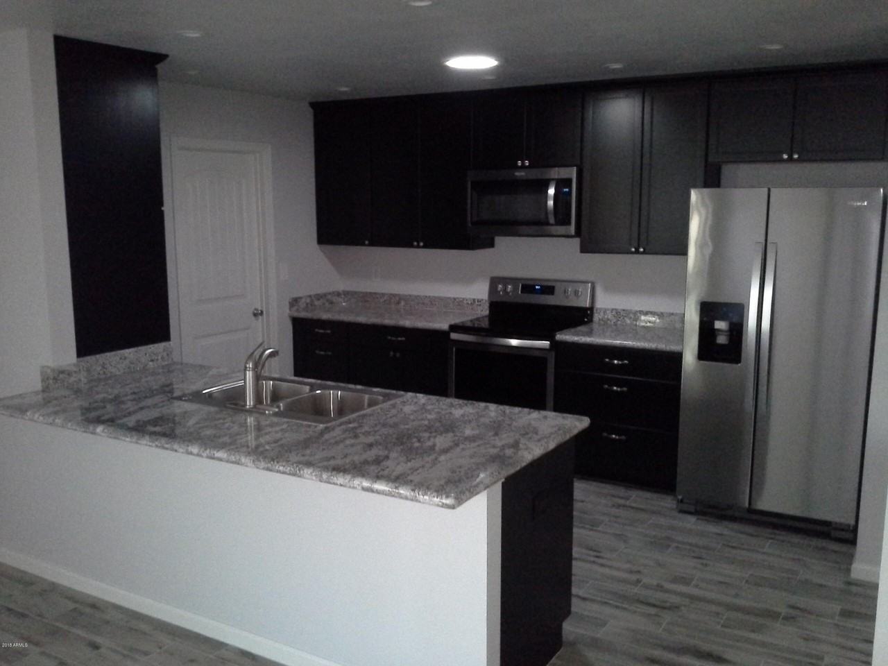 3828 W Augusta Ave - Photo 3 of 33