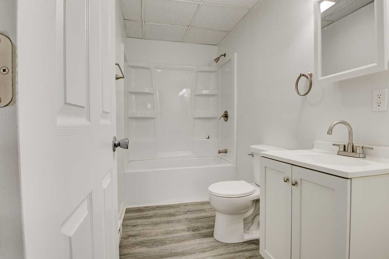 430 N Central AveAPT 208 #208 - Photo 4 of 14