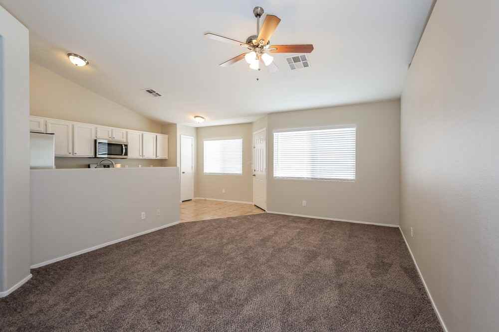 3742 Saint Peter Ct - Photo 5 of 16