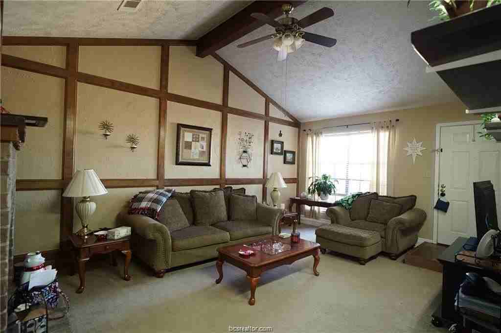 2306 W Creek Ln - Photo 4 of 18