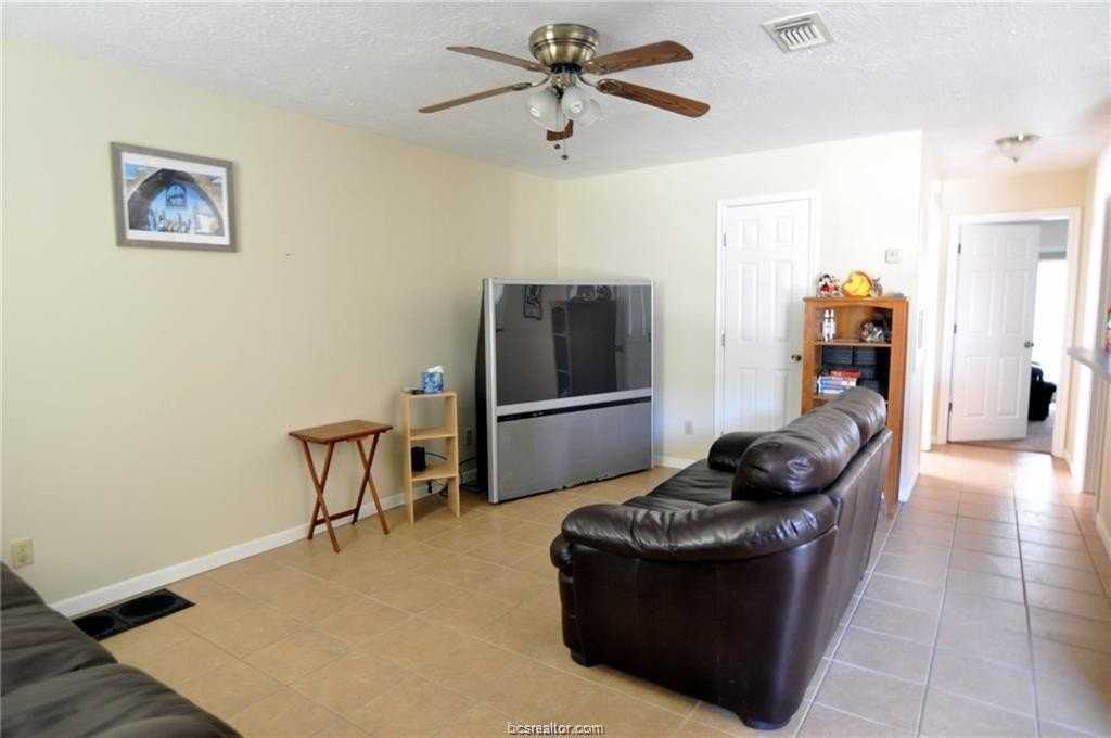 807 Llano Pl - Photo 4 of 9