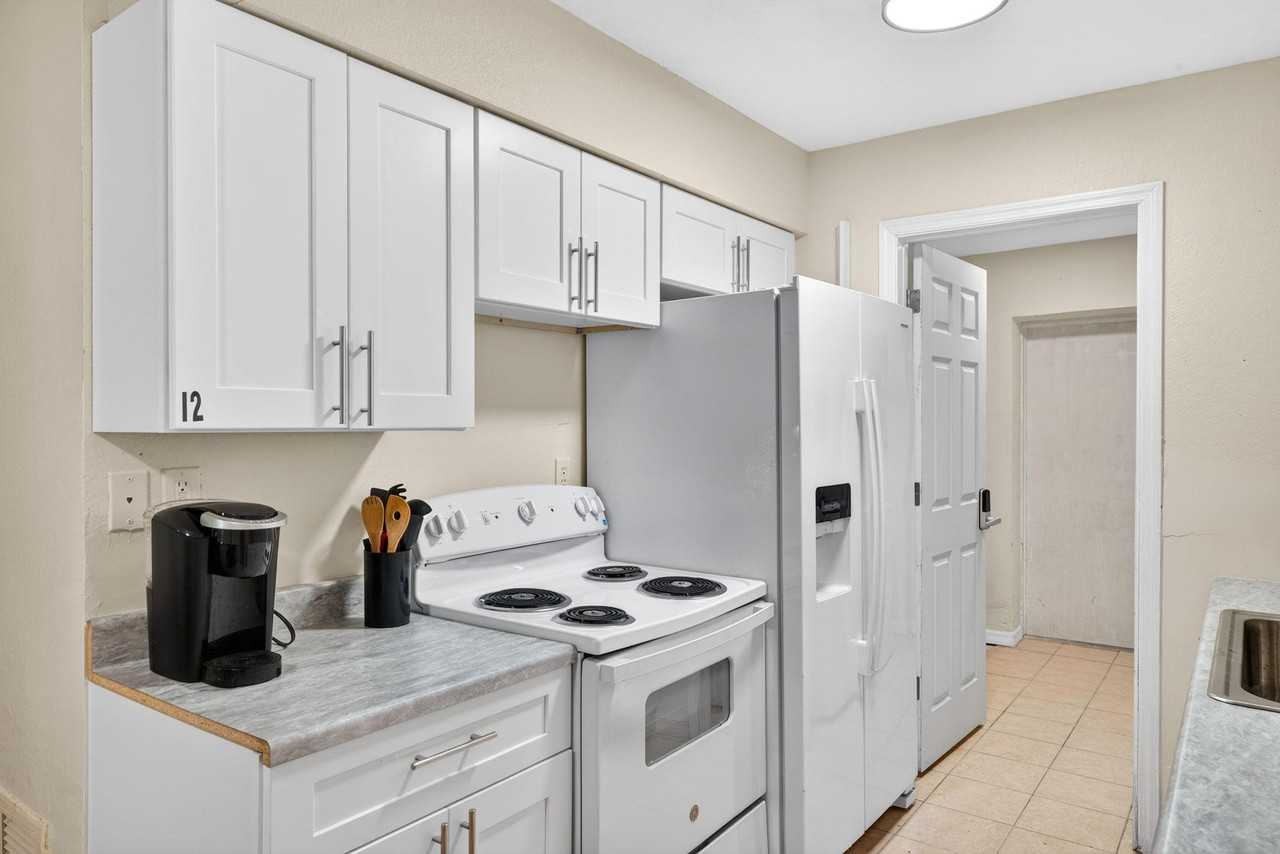 Aquarius Ct - Photo 3 of 12