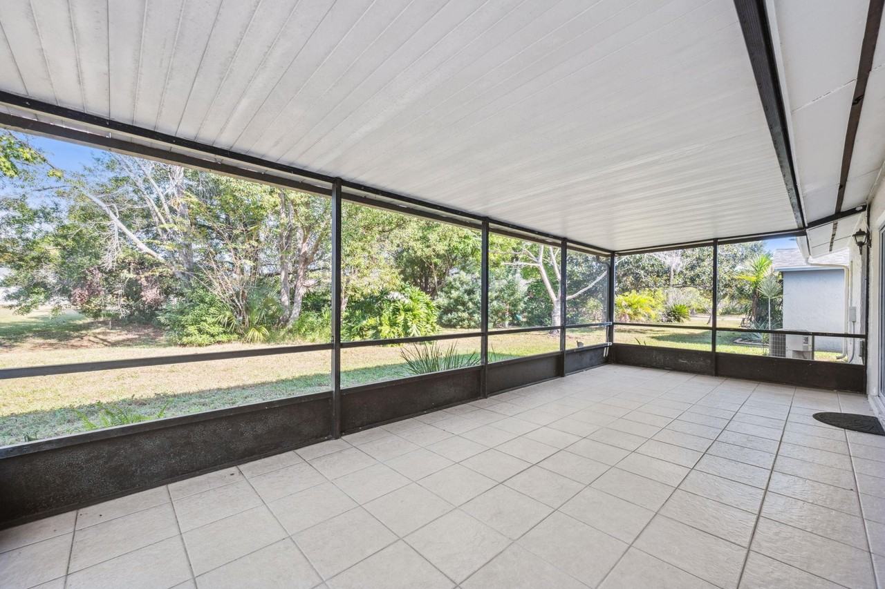 Loretta Ln - Photo 2 of 11