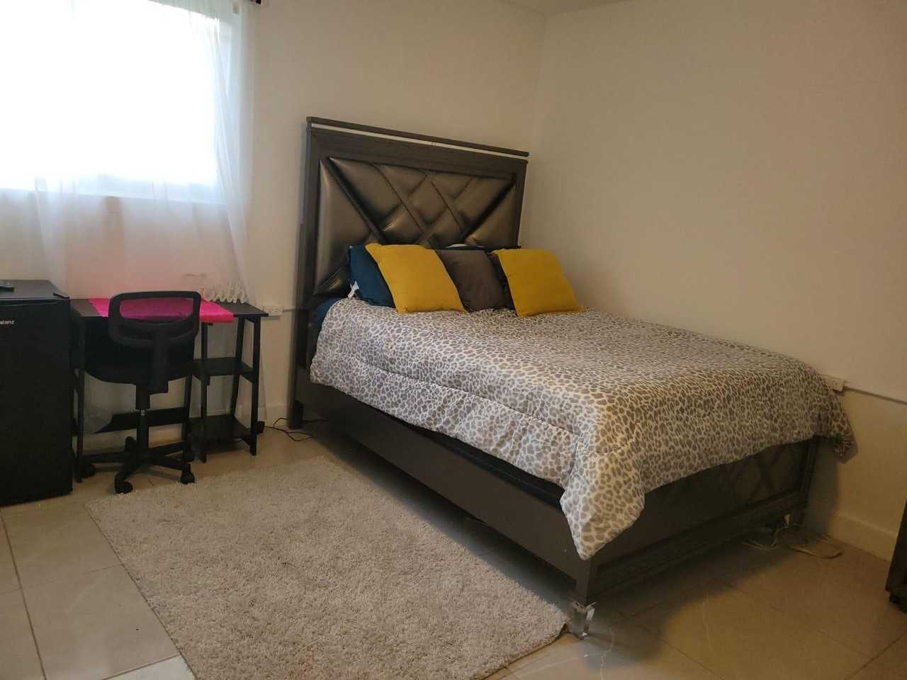 Polk St - Photo 2 of 12