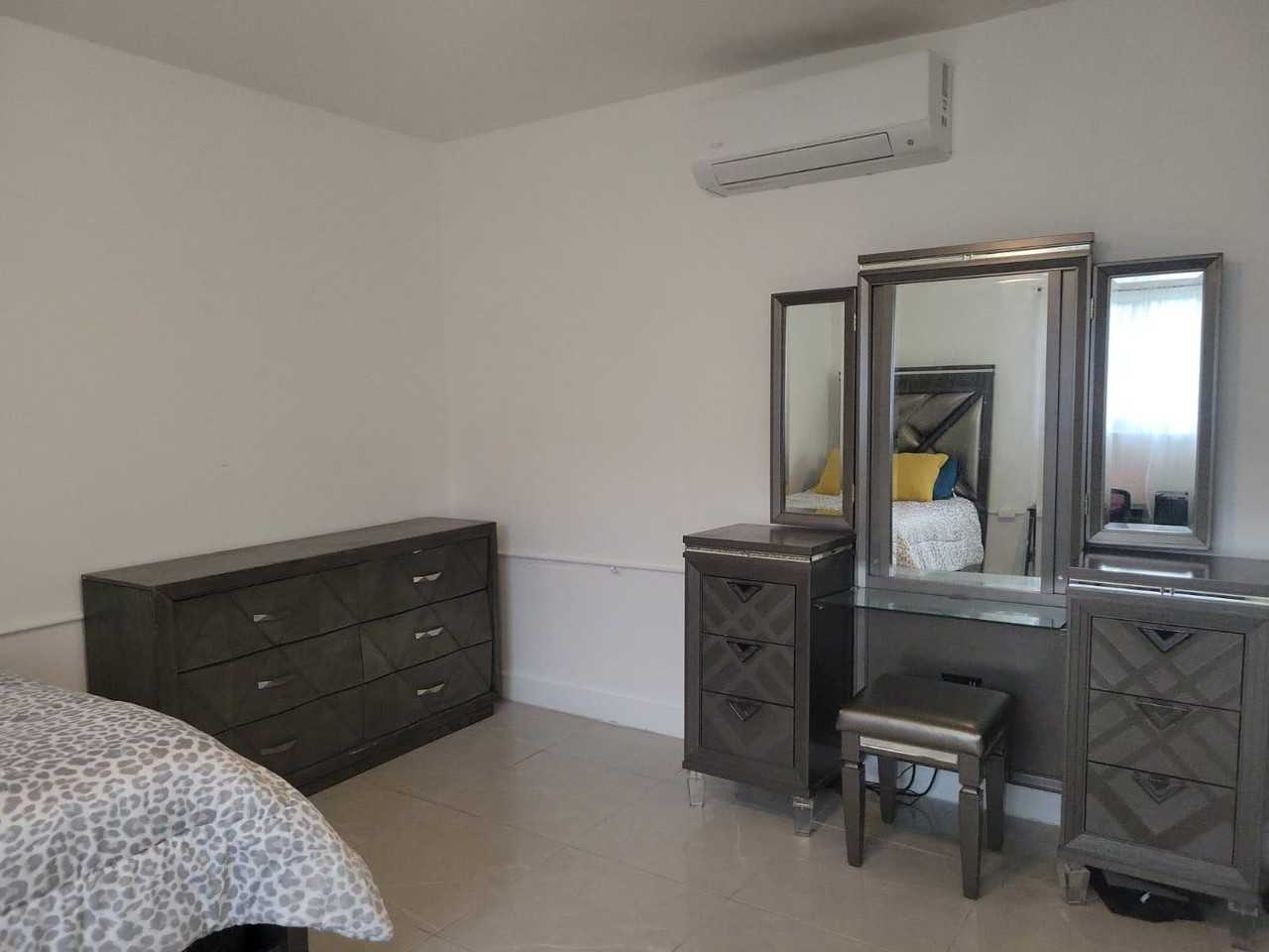 Polk St - Photo 3 of 12