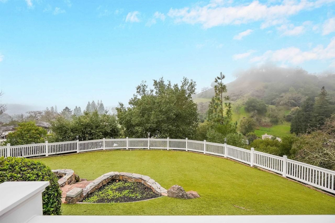 30 Presher Way - Photo 5 of 50