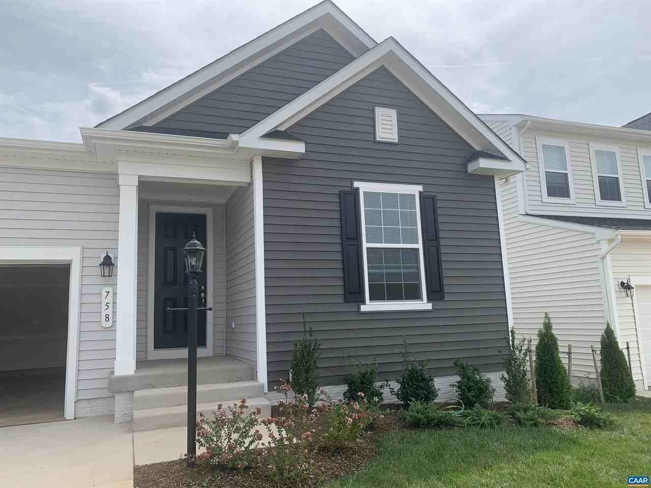 758 Round Hill Dr - Photo 3 of 23