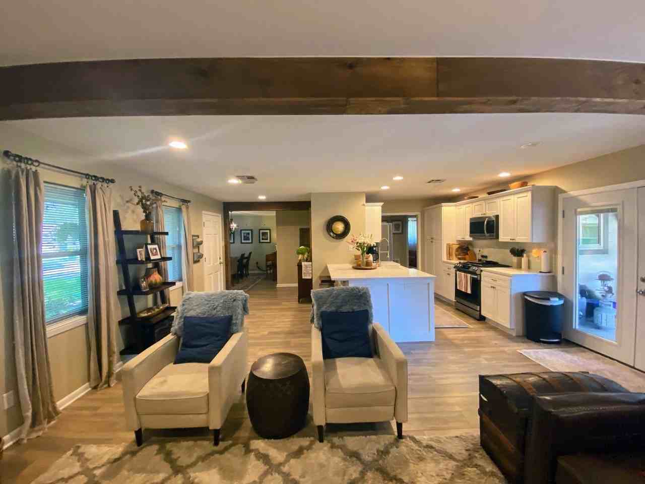 4111 Hill Oak Dr - Photo 4 of 16