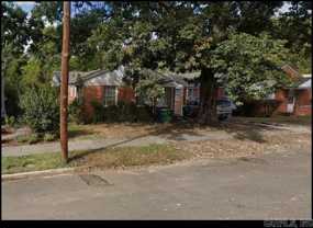 2324 Louisiana St - Photo 1 of 1