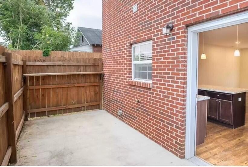 270 Trunk St Ne - Photo 2 of 17