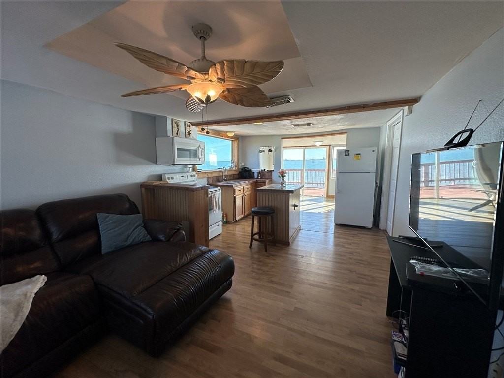 9109 County Road 2226 - Photo 2 of 24