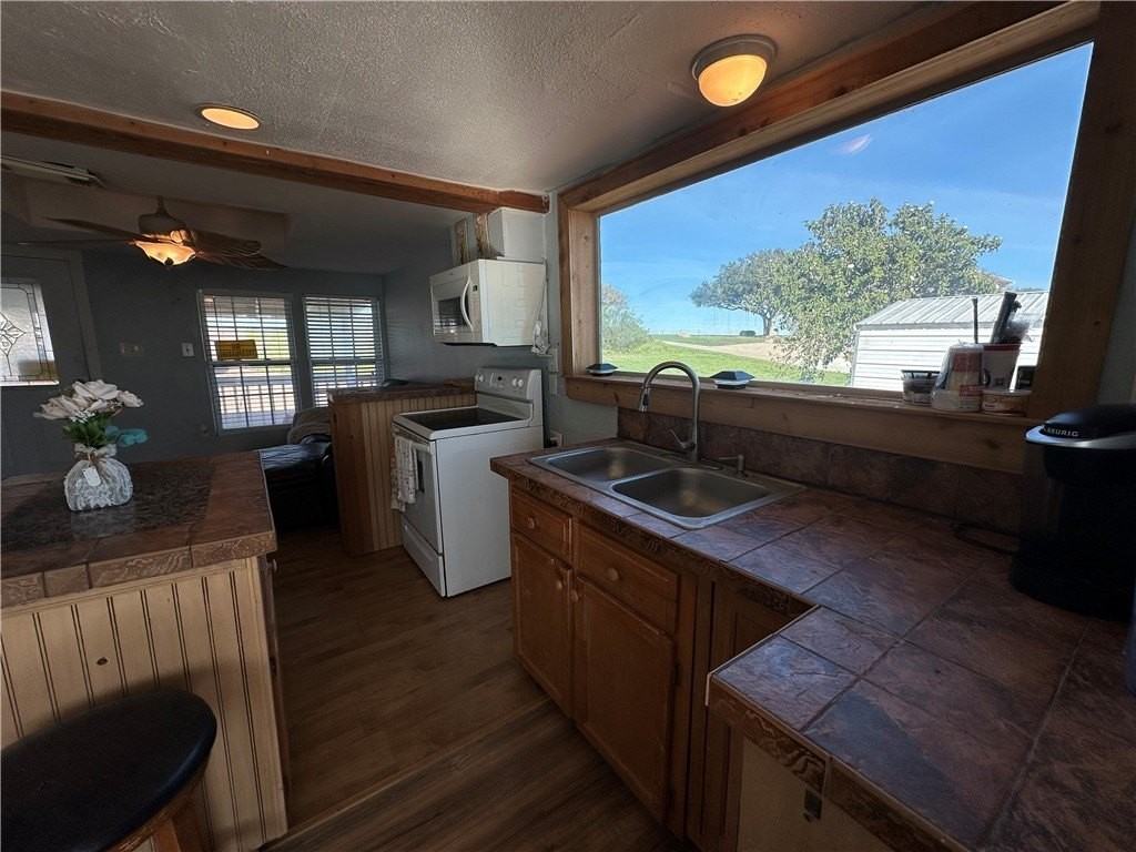 9109 County Road 2226 - Photo 7 of 24