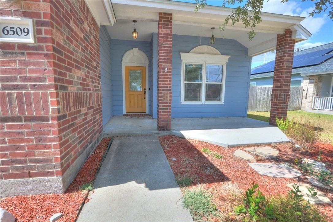 6509 Malachite Dr - Photo 2 of 32