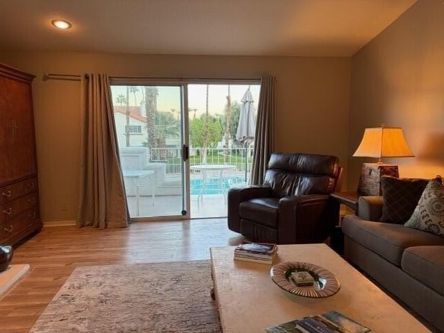 726 Vista Lago Dr N - Photo 6 of 28