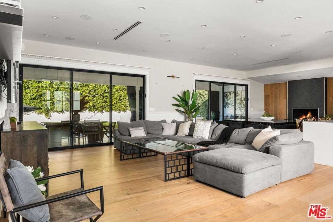 13339 Margate St - Photo 4 of 34