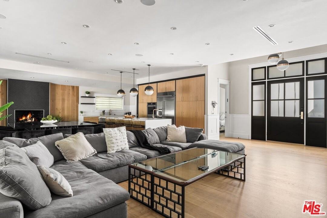 13339 Margate St - Photo 6 of 34