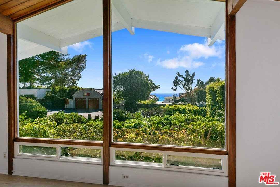 31617 Broad Beach Rd - Photo 7 of 22