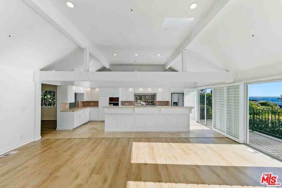 31763 Cottontail Ln - Photo 4 of 27