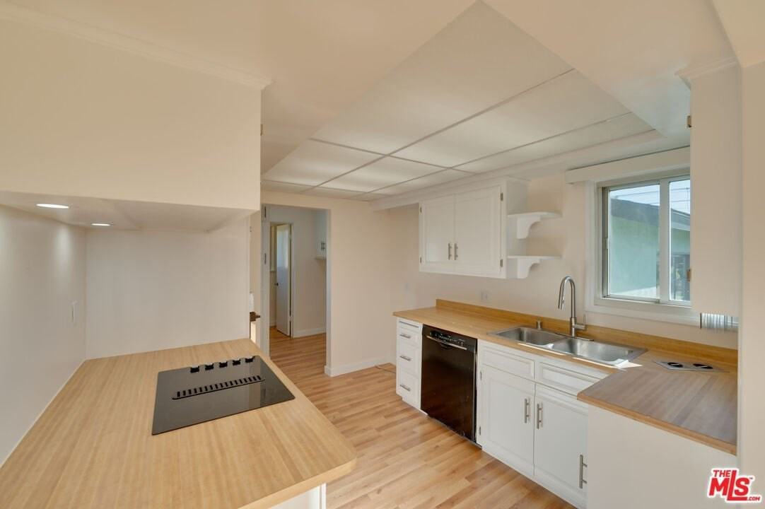 431 W Acacia Ave - Photo 6 of 25