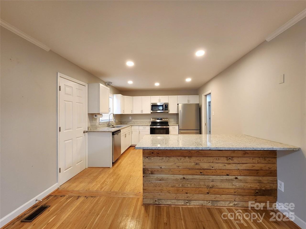 6618 Hartsell Pl - Photo 6 of 23