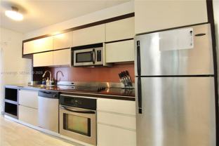 435 21st St #102 - Photo 1 of 1