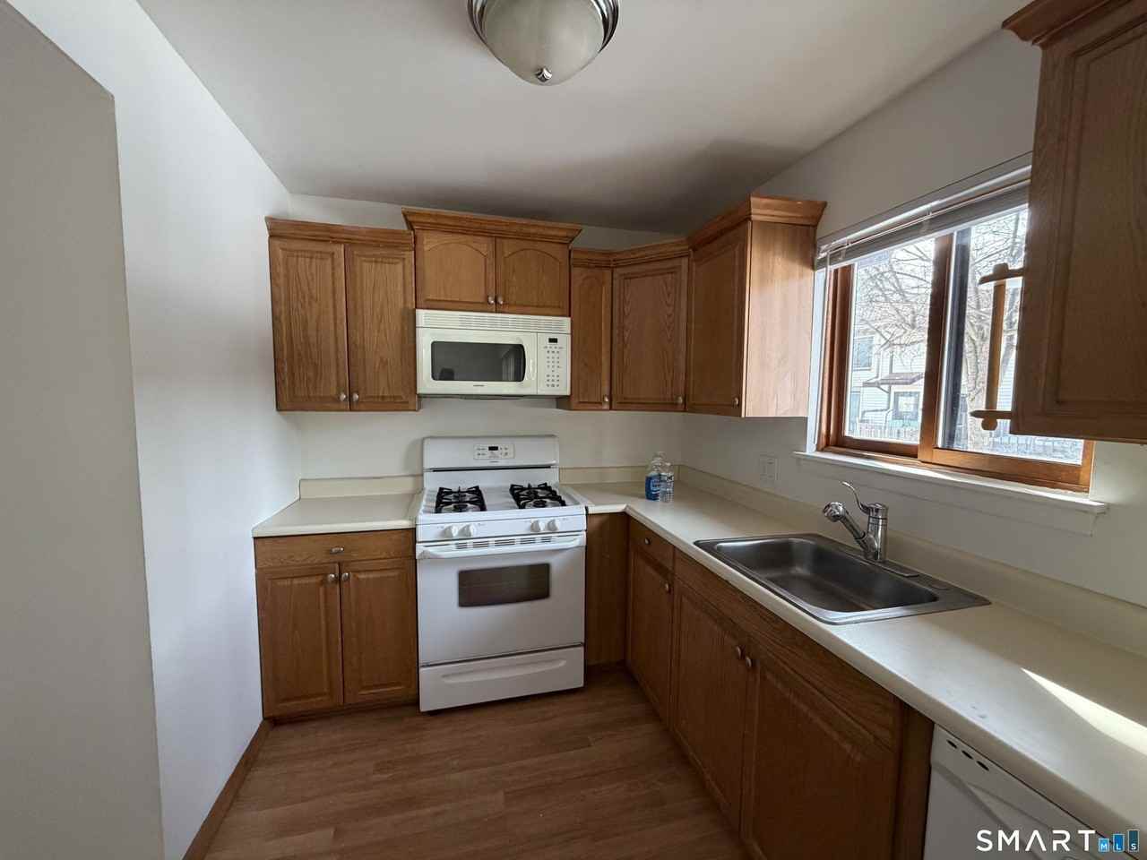 155 Cottonwood Rd #155 - Photo 2 of 14