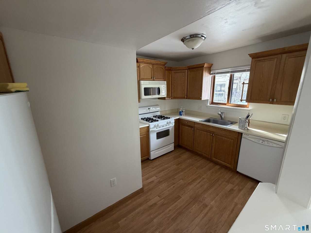 155 Cottonwood Rd #155 - Photo 4 of 14