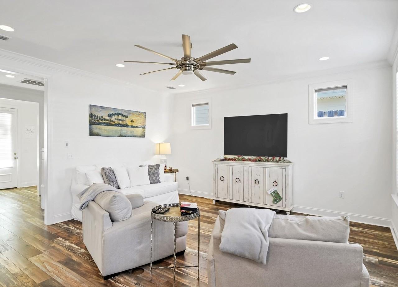 175 Christian Dr - Photo 7 of 29