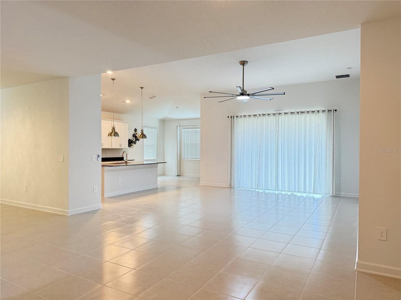 7117 Dilly Lake Ave - Photo 4 of 50