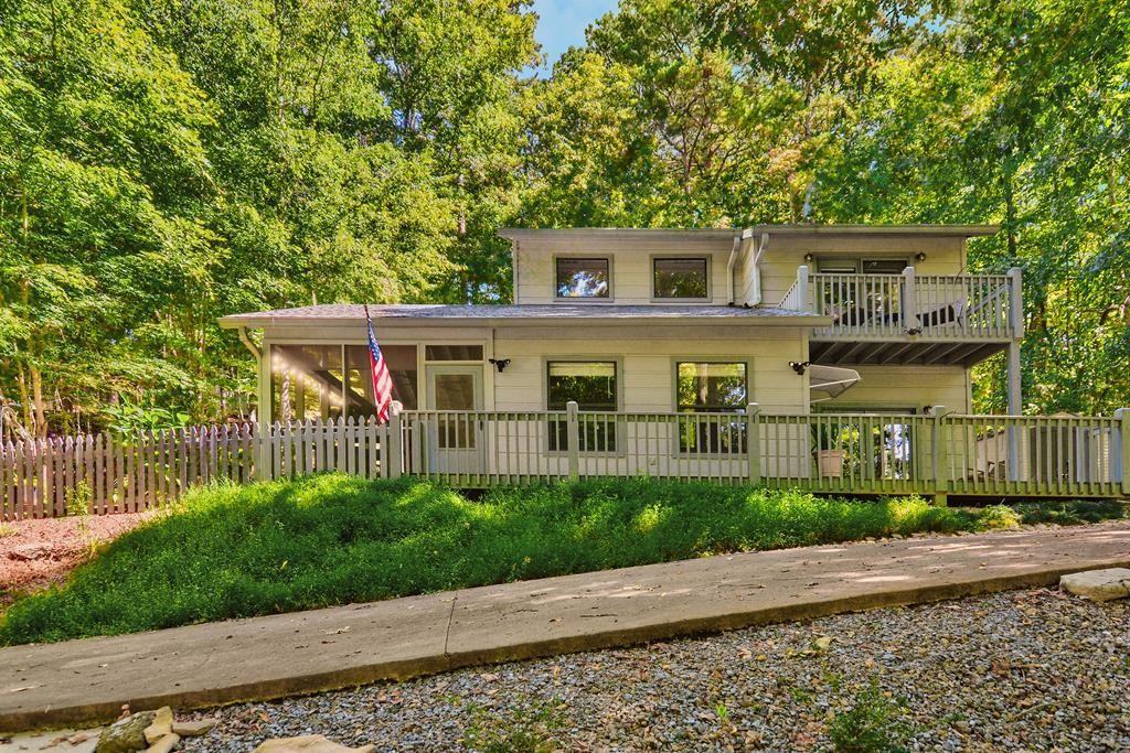 223 Mango Cir - Photo 3 of 45