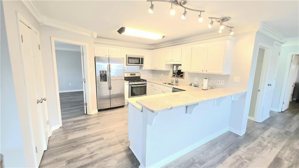 150 Forest Dr - Photo 7 of 22