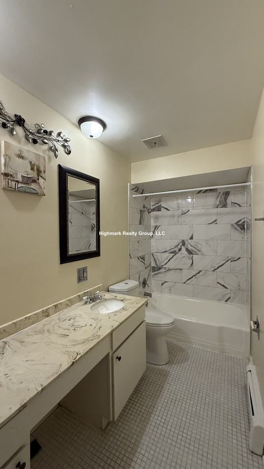 628 N Lincoln Ave #103 - Photo 5 of 9