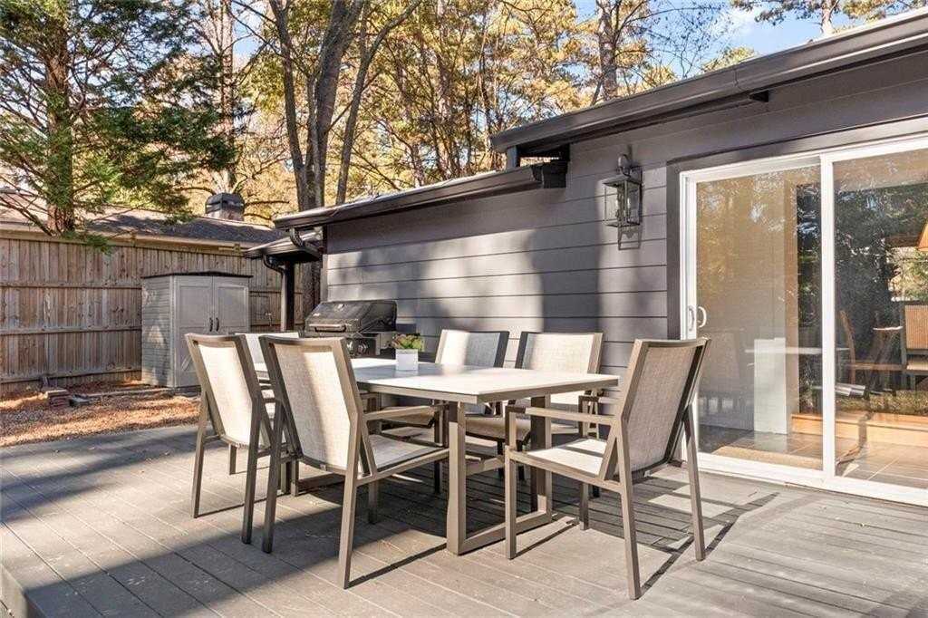 1333 Victor Rd Ne - Photo 4 of 43