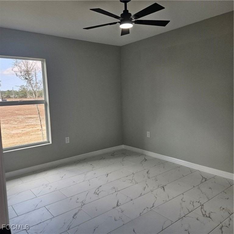 1010 Ne 34th Ln - Photo 4 of 18