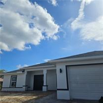 904 Vogiantzis Pkwy - Photo 1 of 1