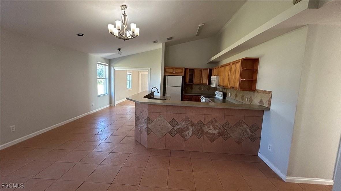 3315 25th St W - Photo 3 of 8