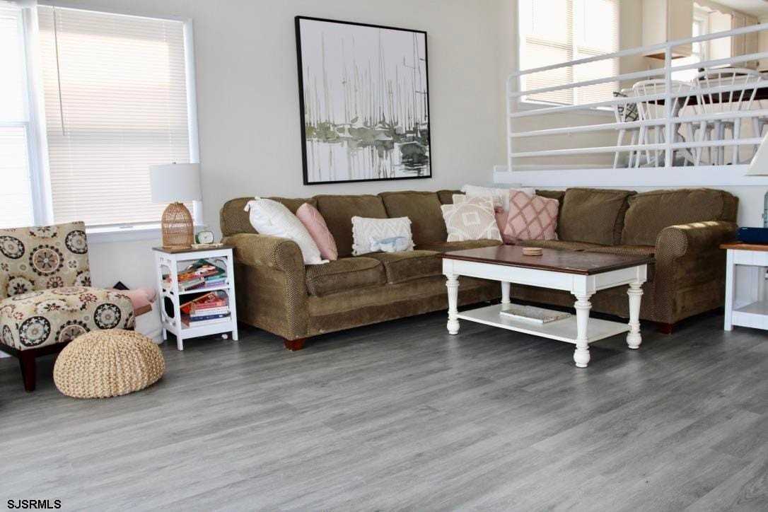 1101 E Shore Dr #D - Photo 3 of 21