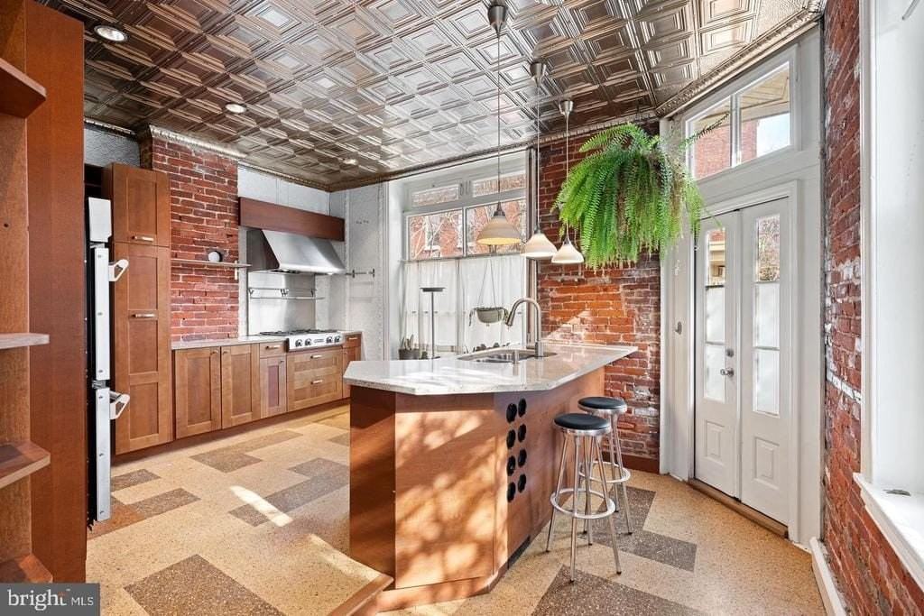 846 N Lecount St - Photo 3 of 29