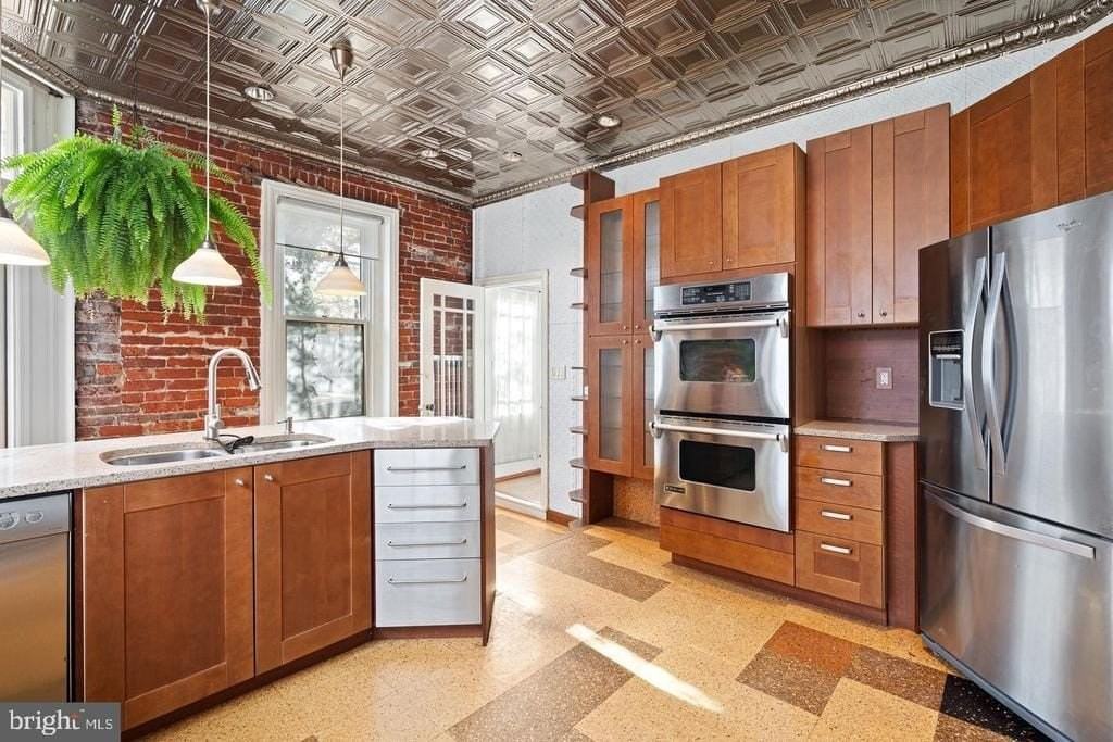 846 N Lecount St - Photo 6 of 29