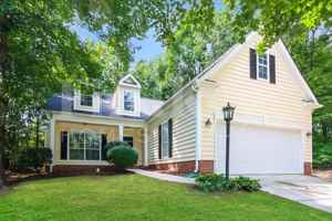 featured image of 2935 Canary Ct