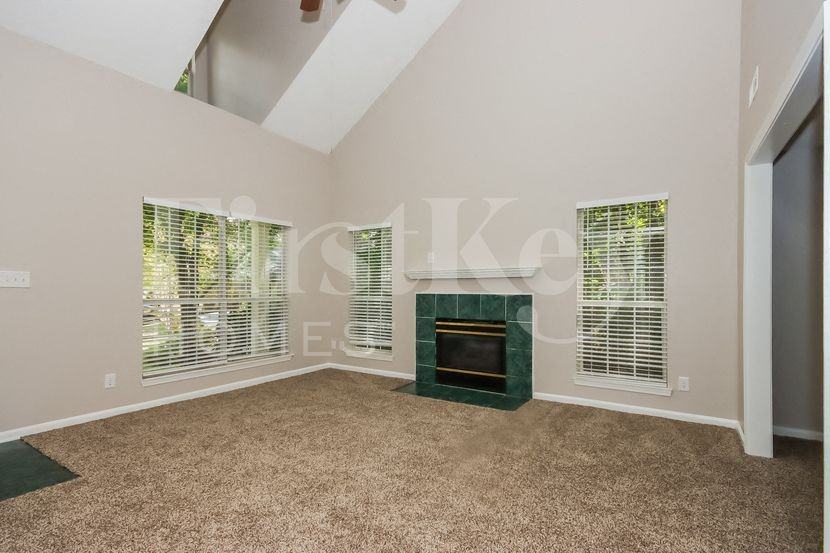 2935 Canary Ct - Photo 3 of 15