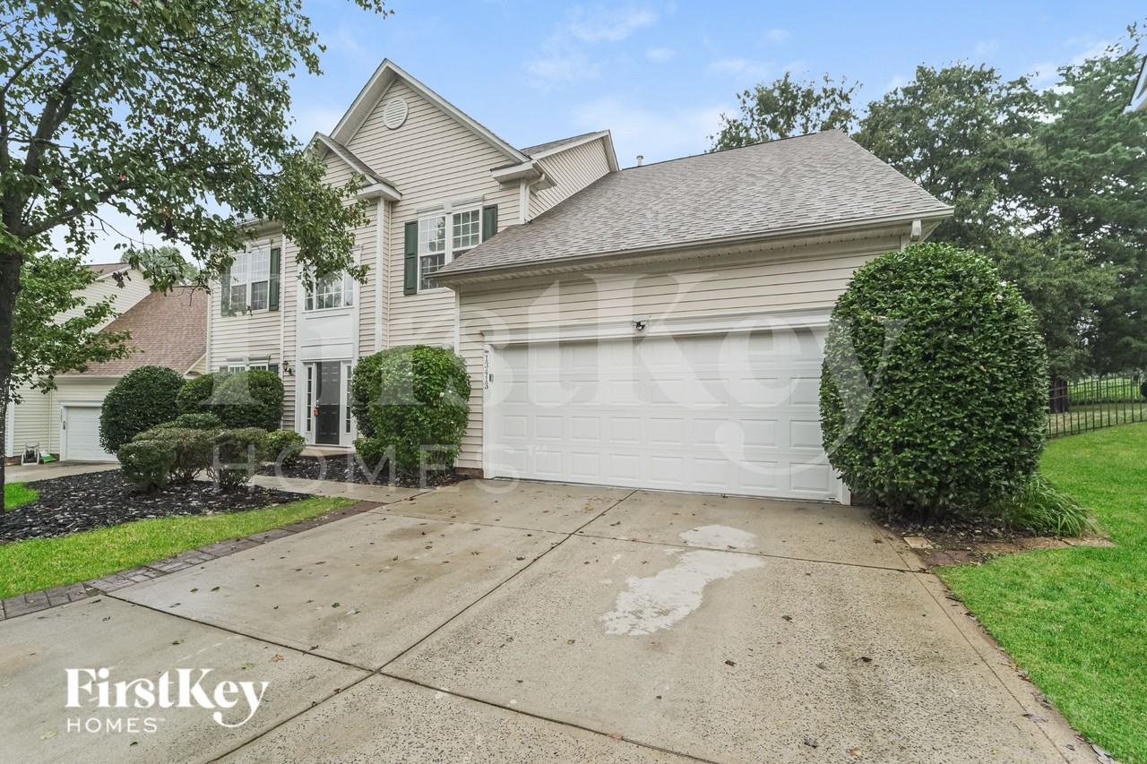 13413 Edgetree Dr - Photo 2 of 16