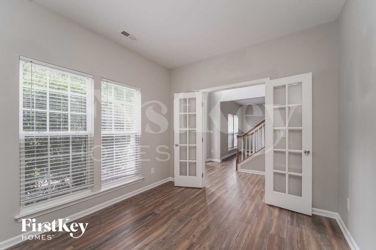 13413 Edgetree Dr - Photo 5 of 16