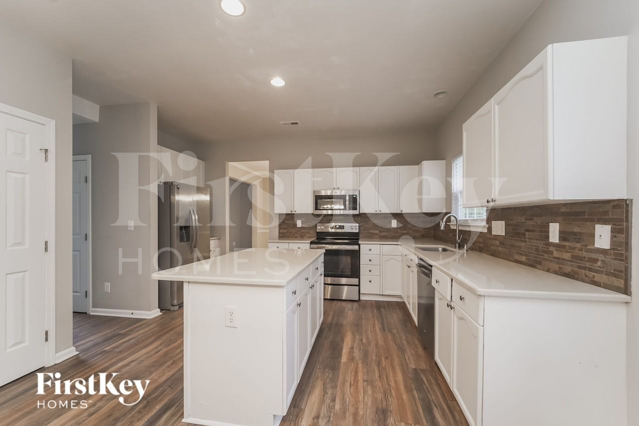 13413 Edgetree Dr - Photo 7 of 16