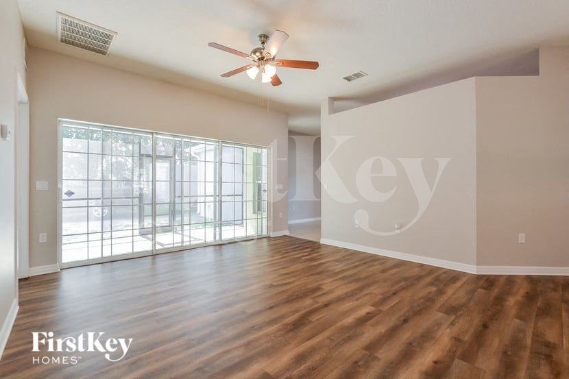 1341 Banbridge Dr - Photo 2 of 15