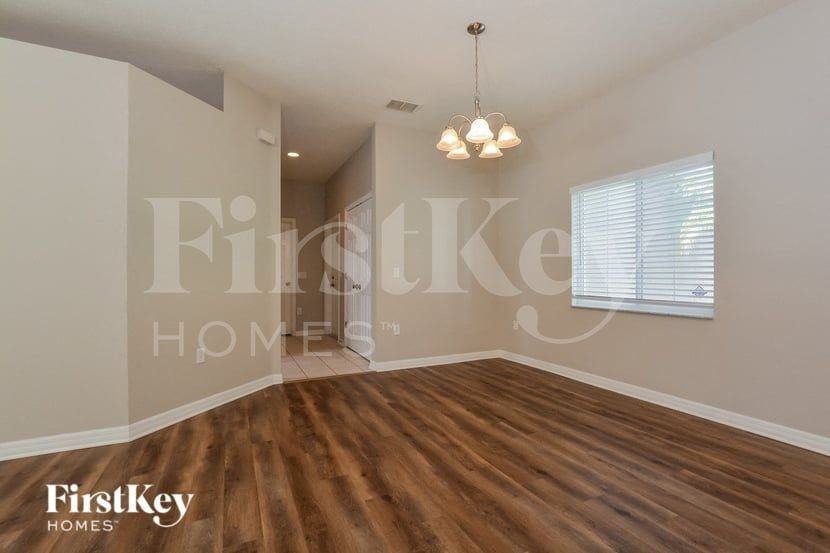 1341 Banbridge Dr - Photo 3 of 15