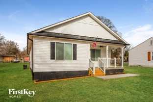 621 E Mills Dr - Photo 1 of 1