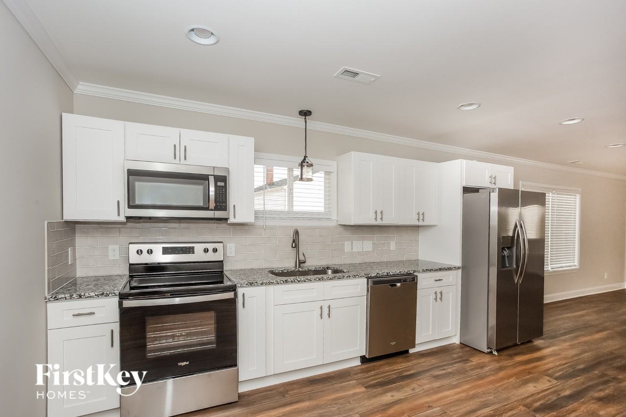 621 E Mills Dr - Photo 7 of 15